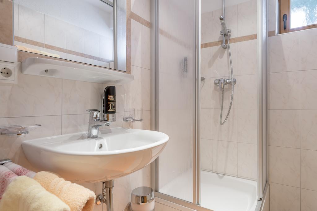 Ferienwohnungen Haus Daheim Längenfeld Esterno foto